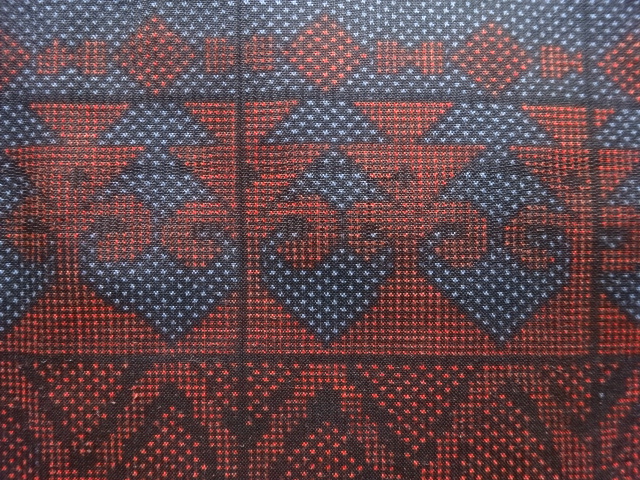 アンティーク　更紗模様織り出し本場泥大島紬着物(5マルキ)